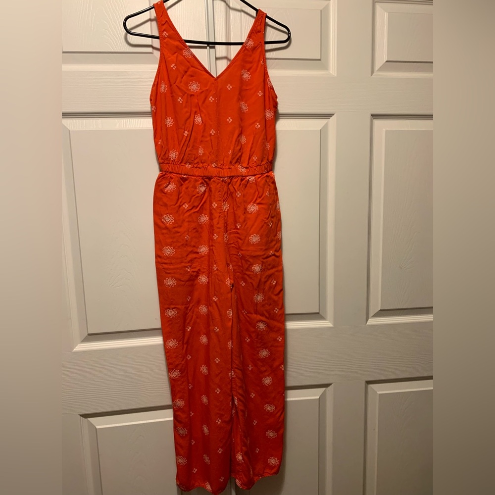 NWOT LOFT daisy flower jumpsuit ❤️🍉